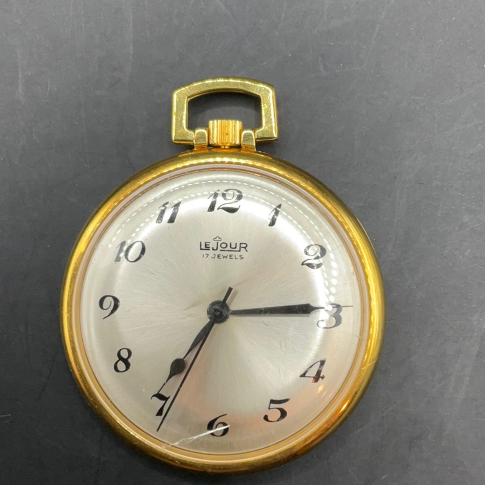 Vintage Le Jour 17 Jewel Pocket Watch Gold Tone